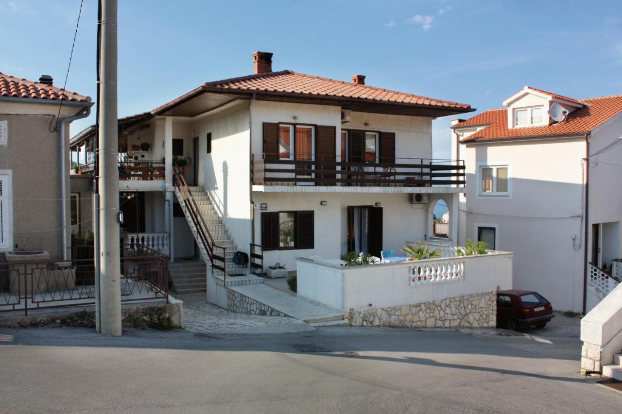 Apartment Vrbnik 5301B Exteriér fotografie